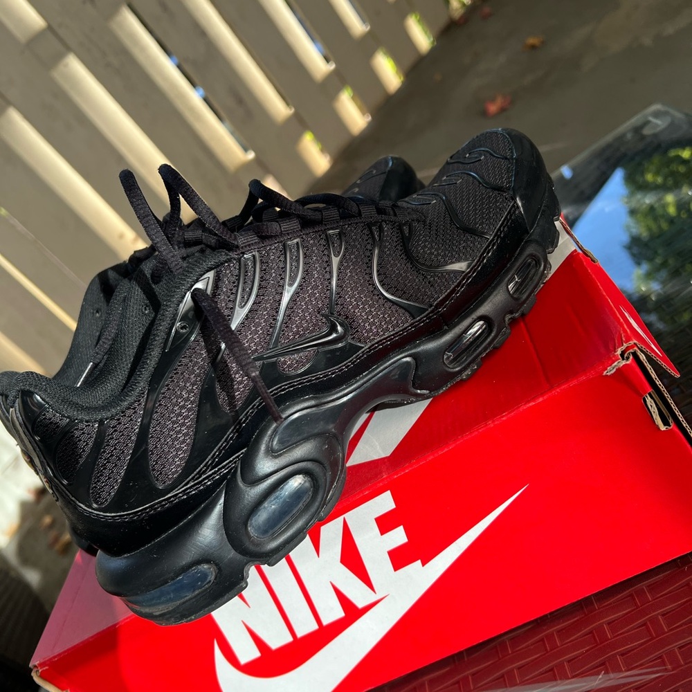 Nike Black Air Max Sneakers